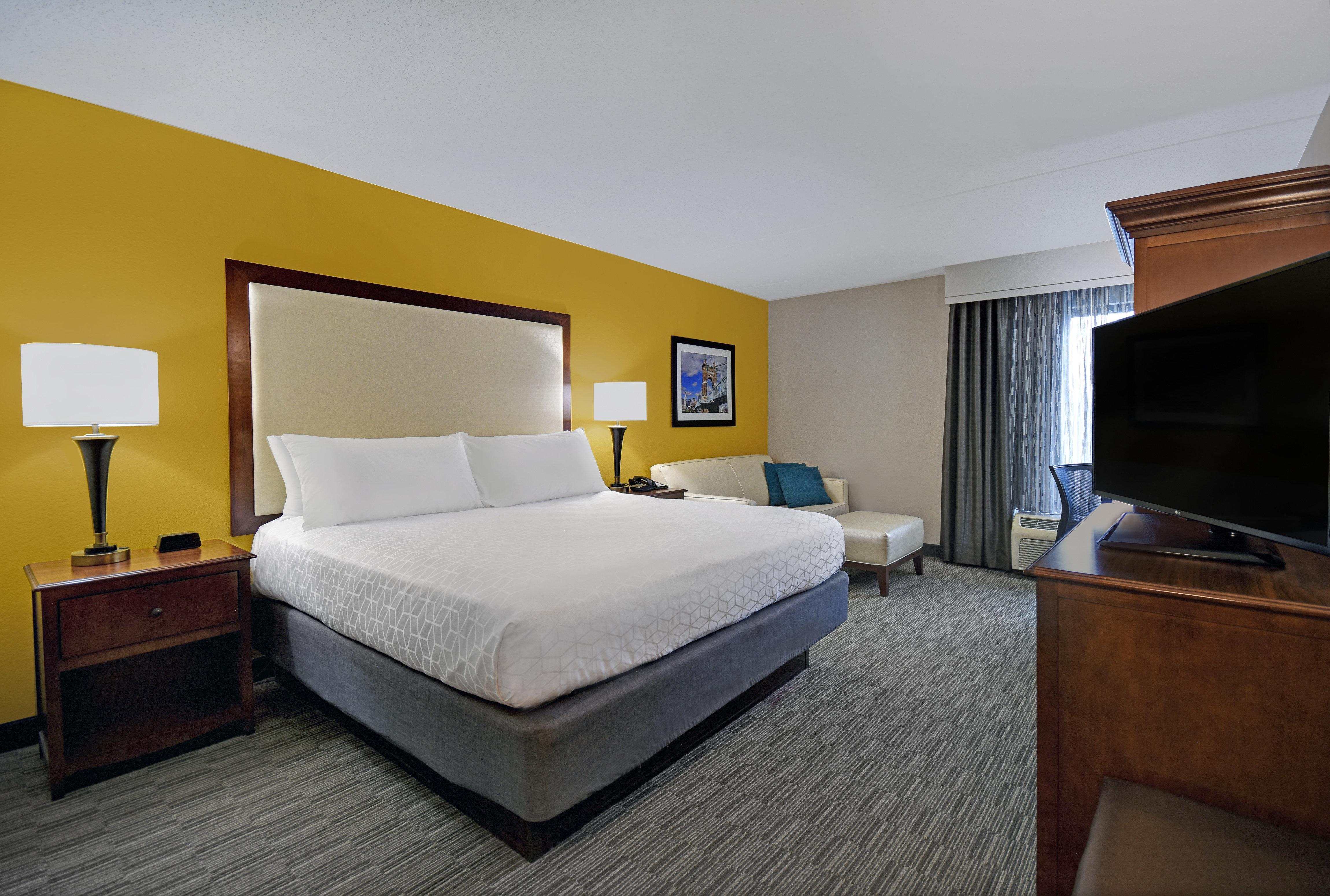 Holiday Inn Express & Suites Cincinnati Riverfront By Ihg Covington Exterior foto