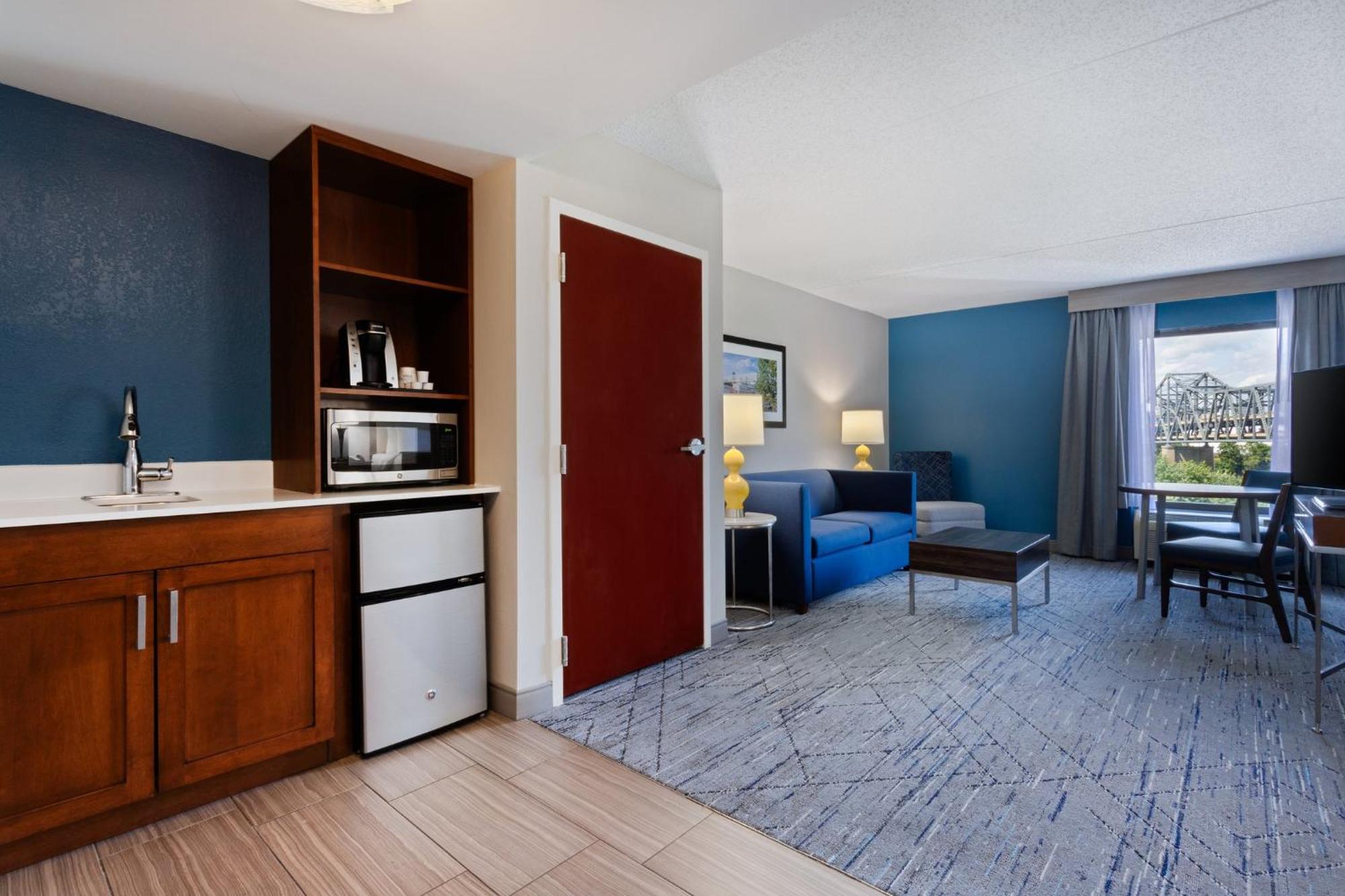 Holiday Inn Express & Suites Cincinnati Riverfront By Ihg Covington Exterior foto