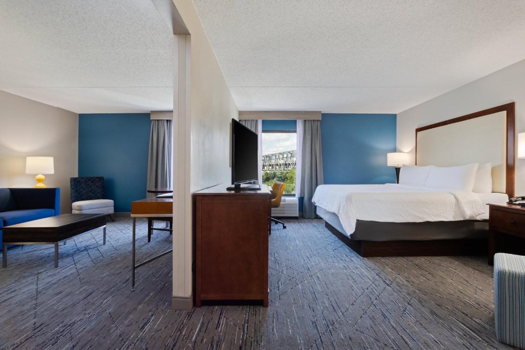 Holiday Inn Express & Suites Cincinnati Riverfront By Ihg Covington Exterior foto
