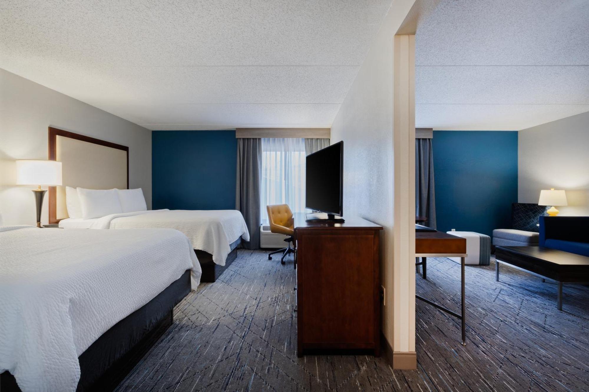 Holiday Inn Express & Suites Cincinnati Riverfront By Ihg Covington Exterior foto