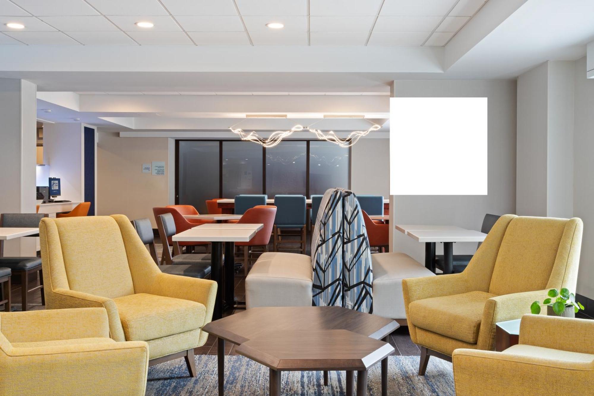 Holiday Inn Express & Suites Cincinnati Riverfront By Ihg Covington Exterior foto